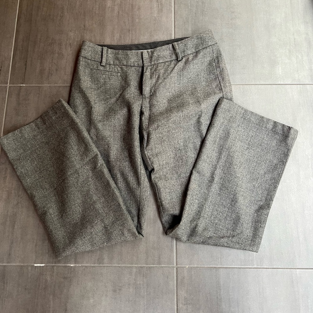 Great condition size 0 Club Monaco work pants